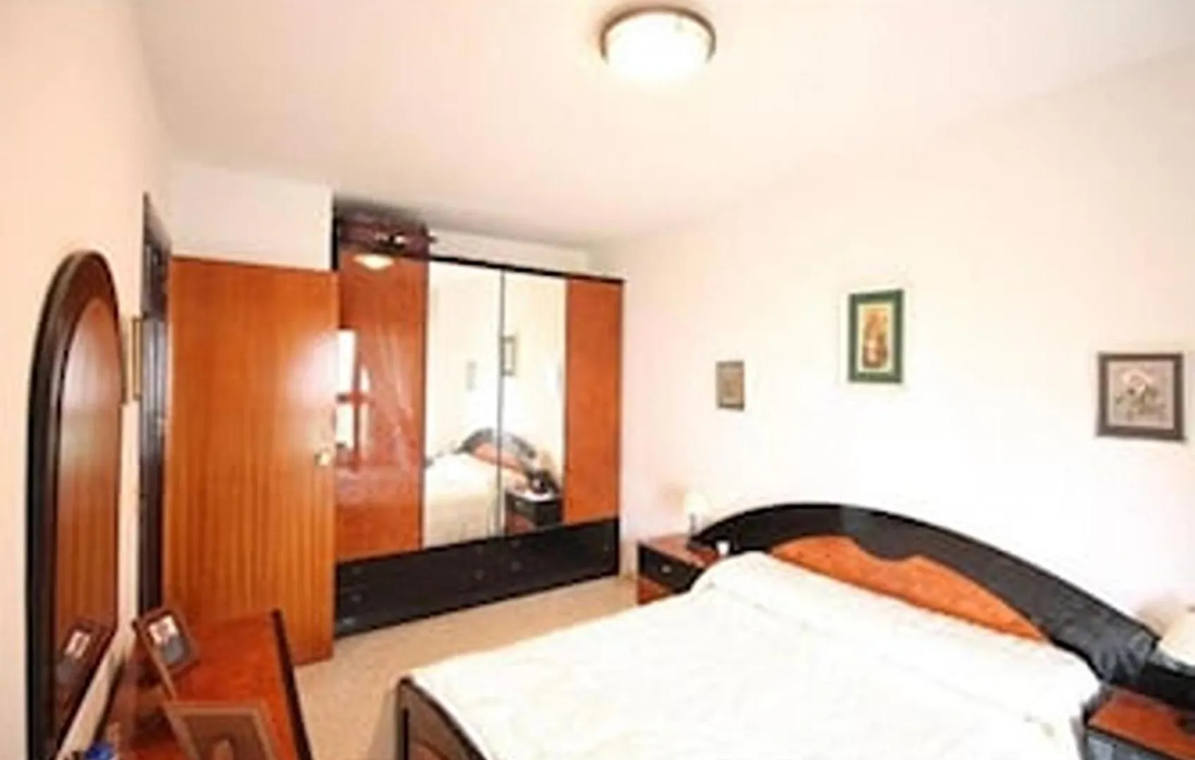 Double Bedroom In Shared Apartment With Balcony And Parking Almunecar Spain