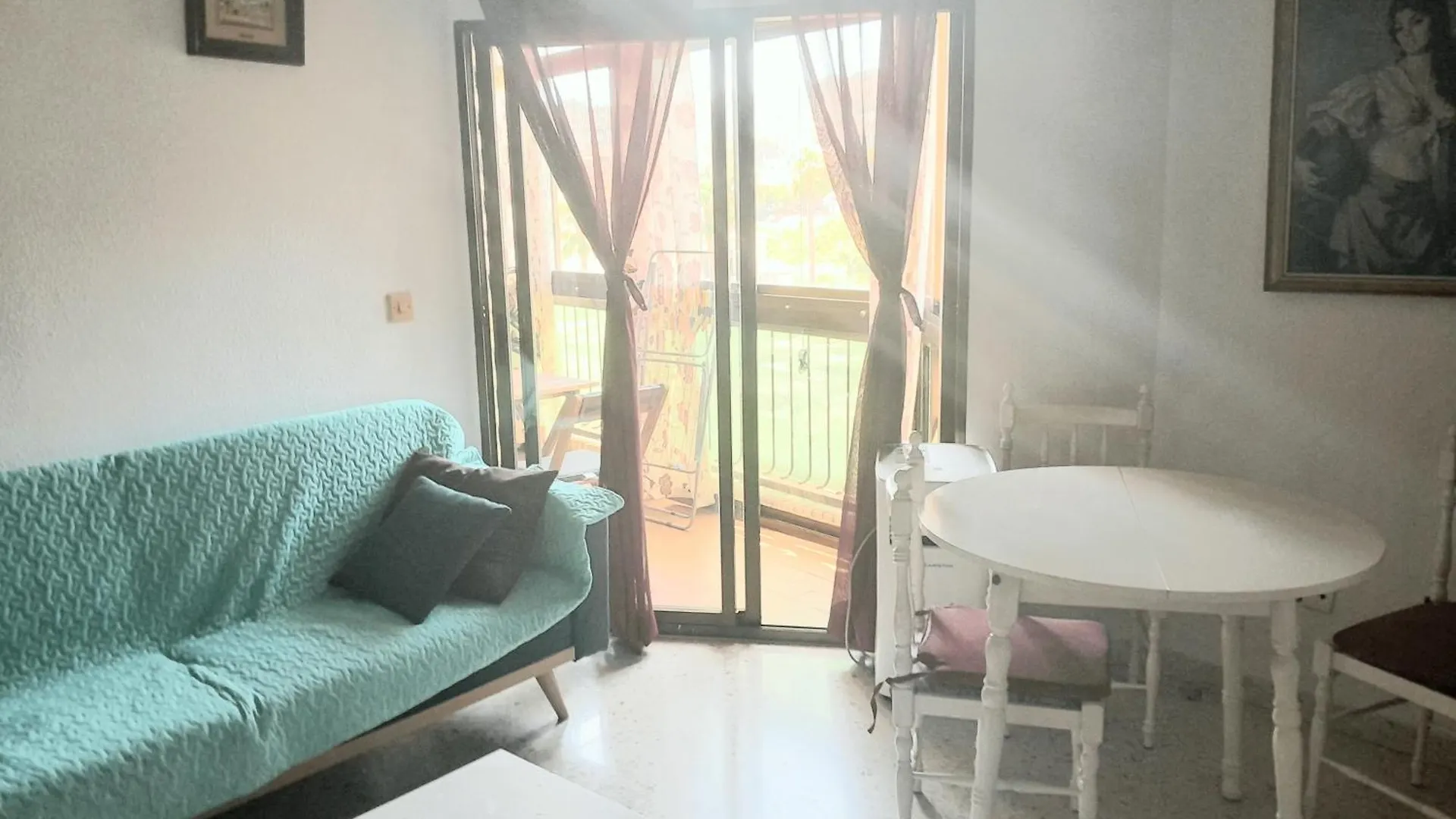 Double Bedroom In Shared Apartment With Balcony And Parking Almunecar